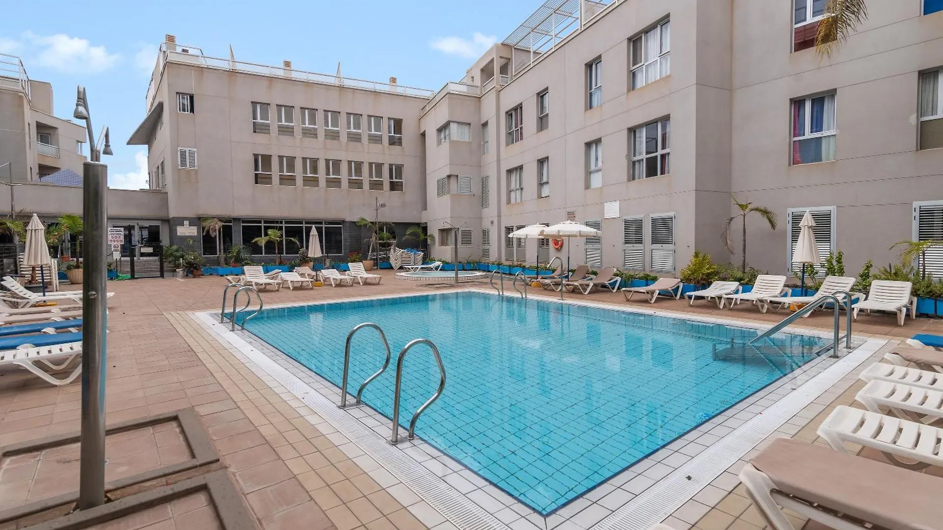 Apartamento Ap Jarea Playa Sardina